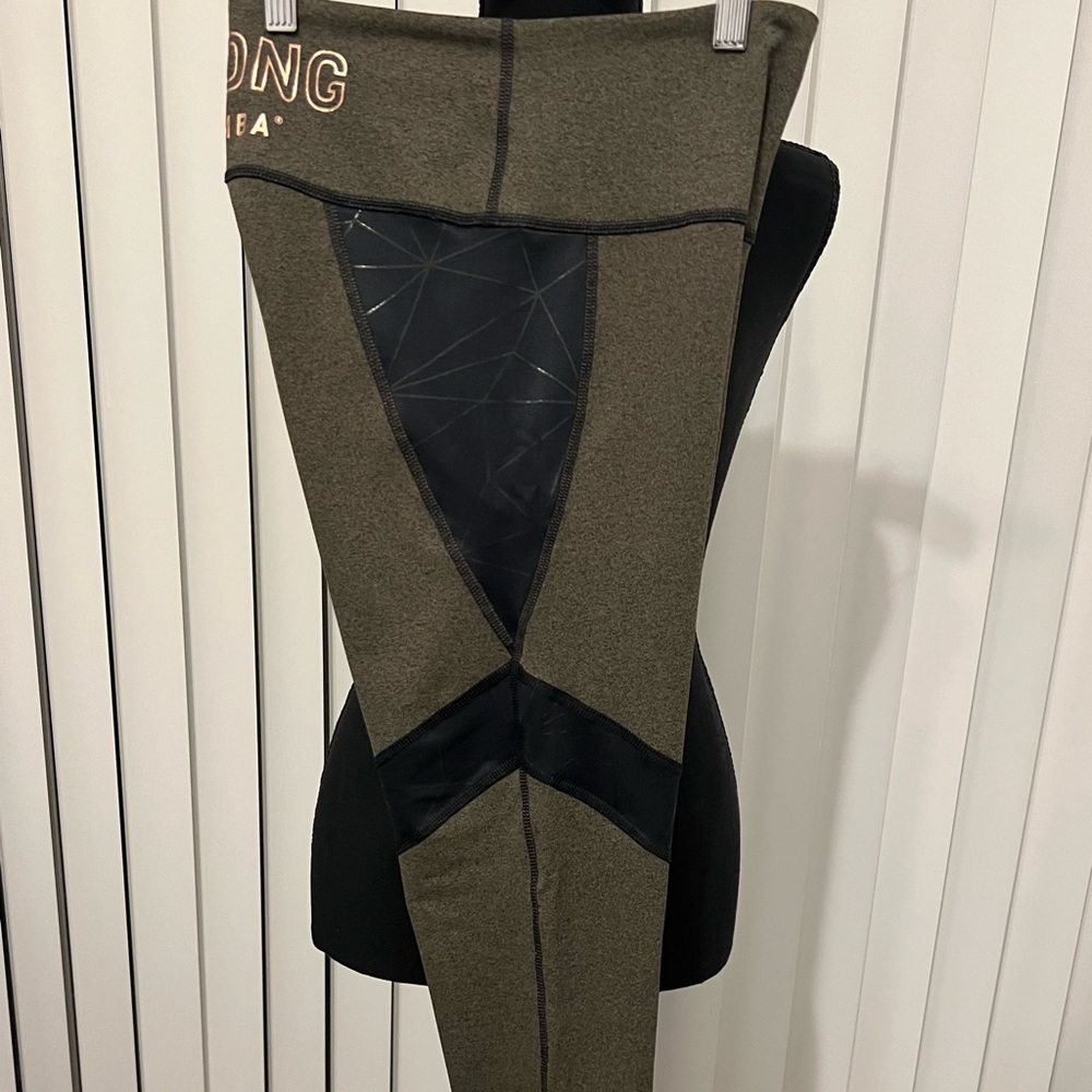 Zumba Strong pants - olive green